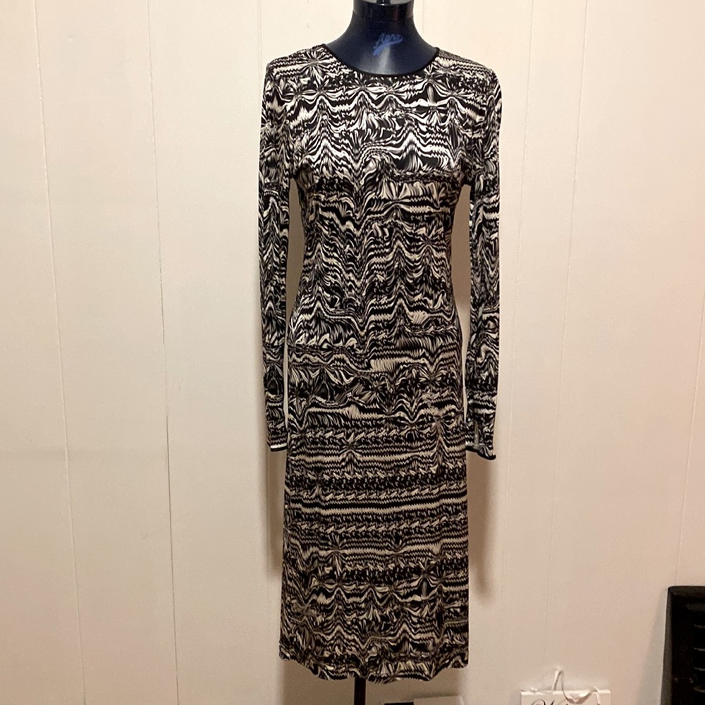 Pink tartan dress, size medium, like new, mid calf length